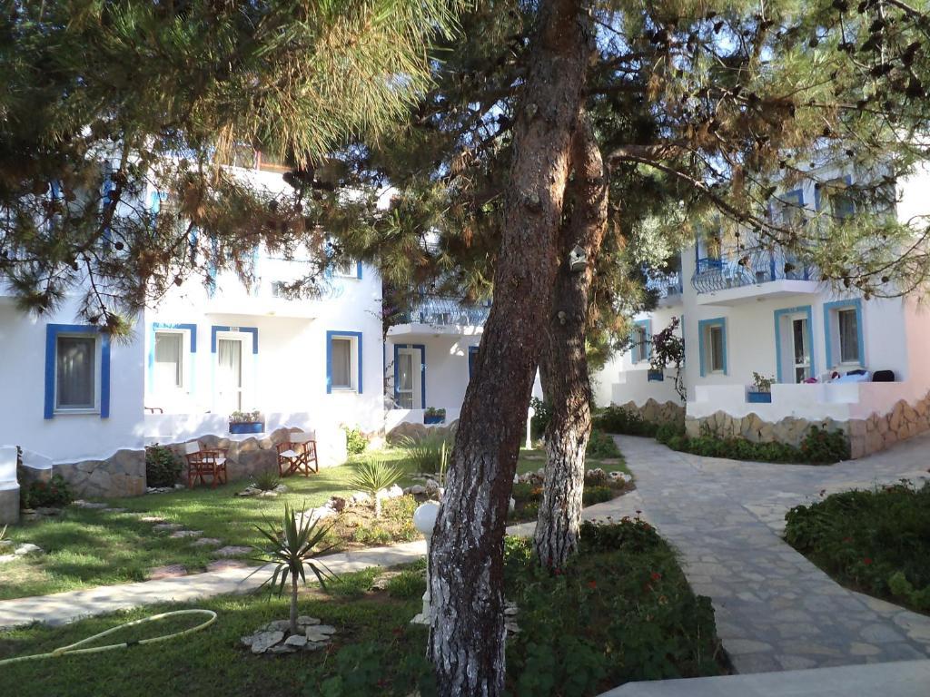 Club Mackerel Holiday Village Фоча Экстерьер фото