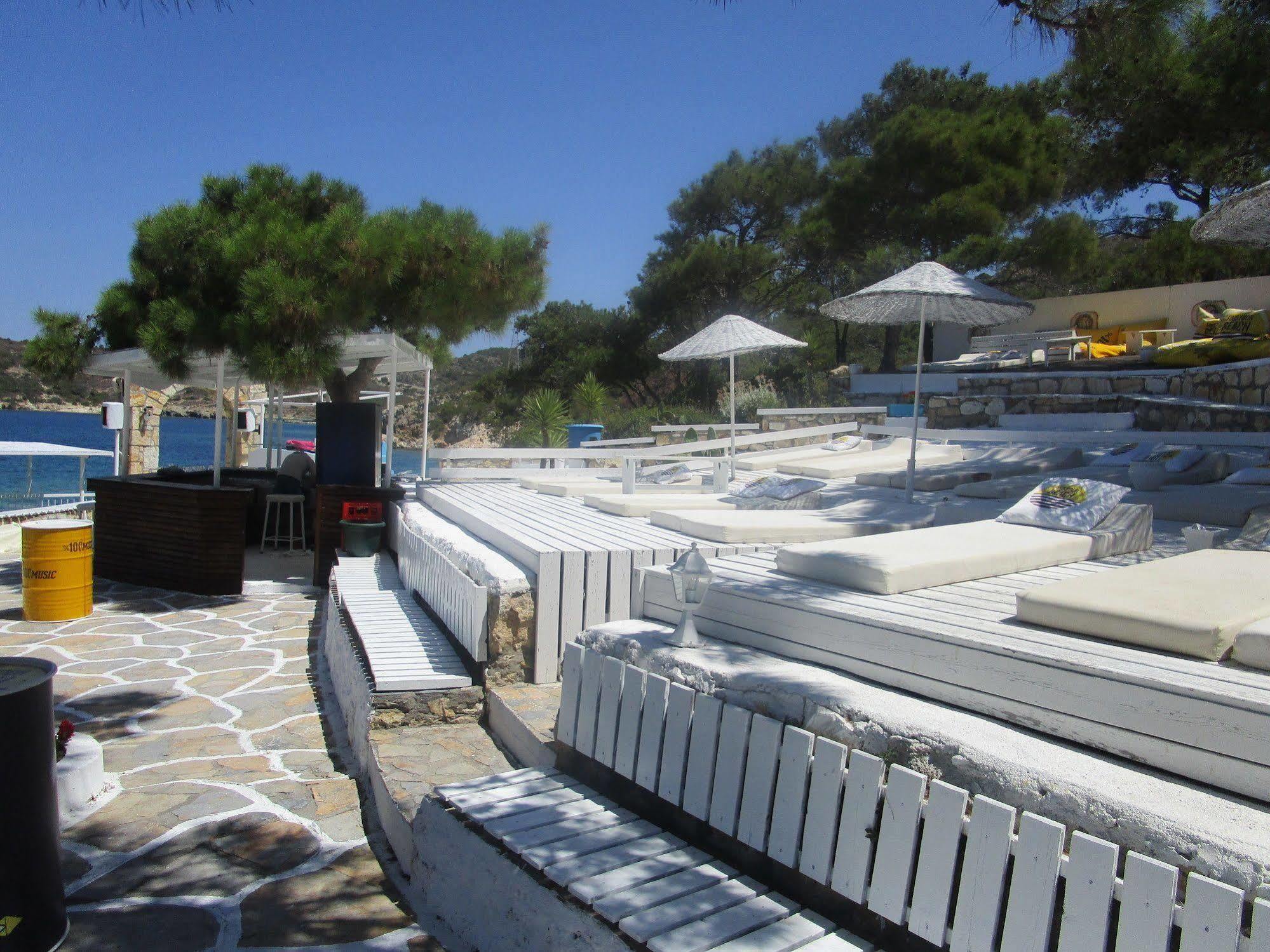 Club Mackerel Holiday Village Фоча Экстерьер фото